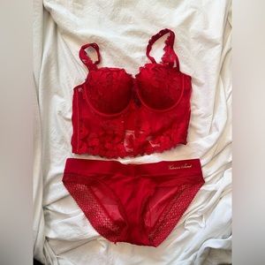 Corset and Bikini set 32DD Victoria’s Secret women lingerie